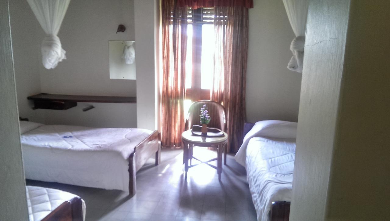 White Horse Inn Kabale Exterior foto