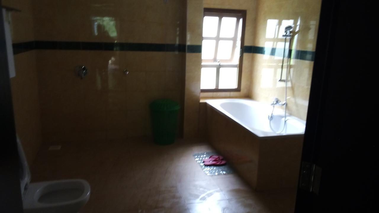 White Horse Inn Kabale Exterior foto