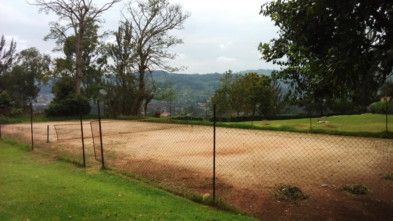White Horse Inn Kabale Exterior foto