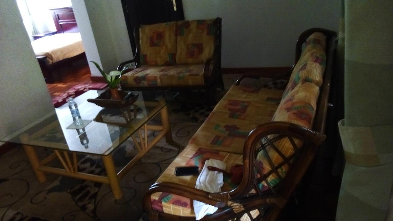 White Horse Inn Kabale Exterior foto